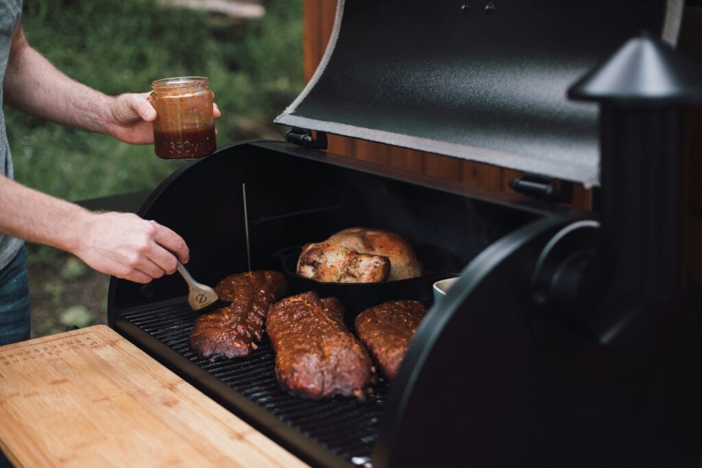 How to Choose a Grill for Your Outdoor Kitchen
